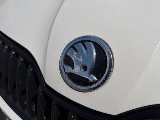/photos/12161/f0cf8498-6cd9-4e99-9b03-309fe9a1c518_i320x240.jpg